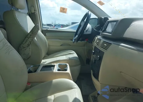 2010 Volkswagen Routan Sel from USA, damaged, VIN 2V4RW5DX7AR295265